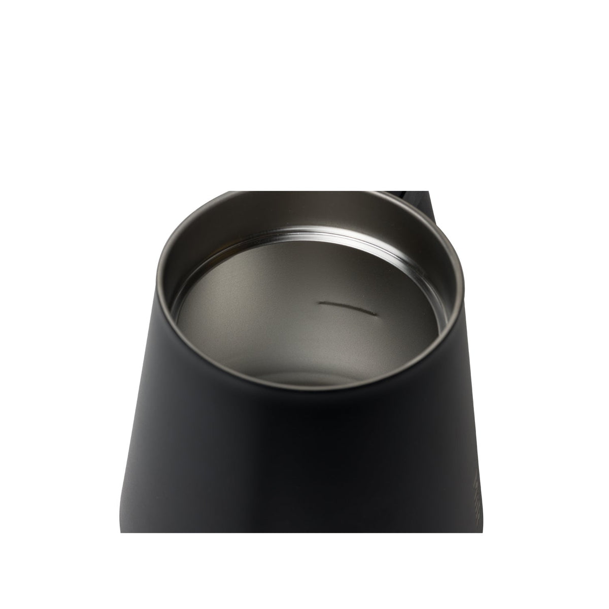 new-standard-pour-over-kettle-a6 Pour_Over_Kettle_Black_Studio_0222_Measurer__POK1SNOS002.jpg