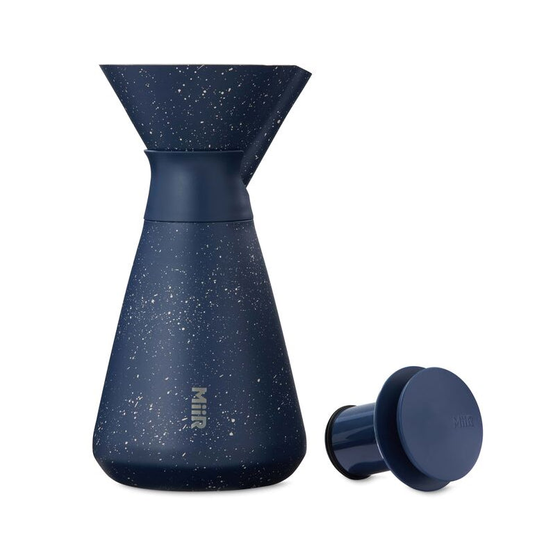 new-standard-carafe-p4 WebPDP-33oz_New_Standard_Carafe_Tidal_Blue_Speckle_Studio__CAR1SVOS225_Front_Lid_Staged.jpg