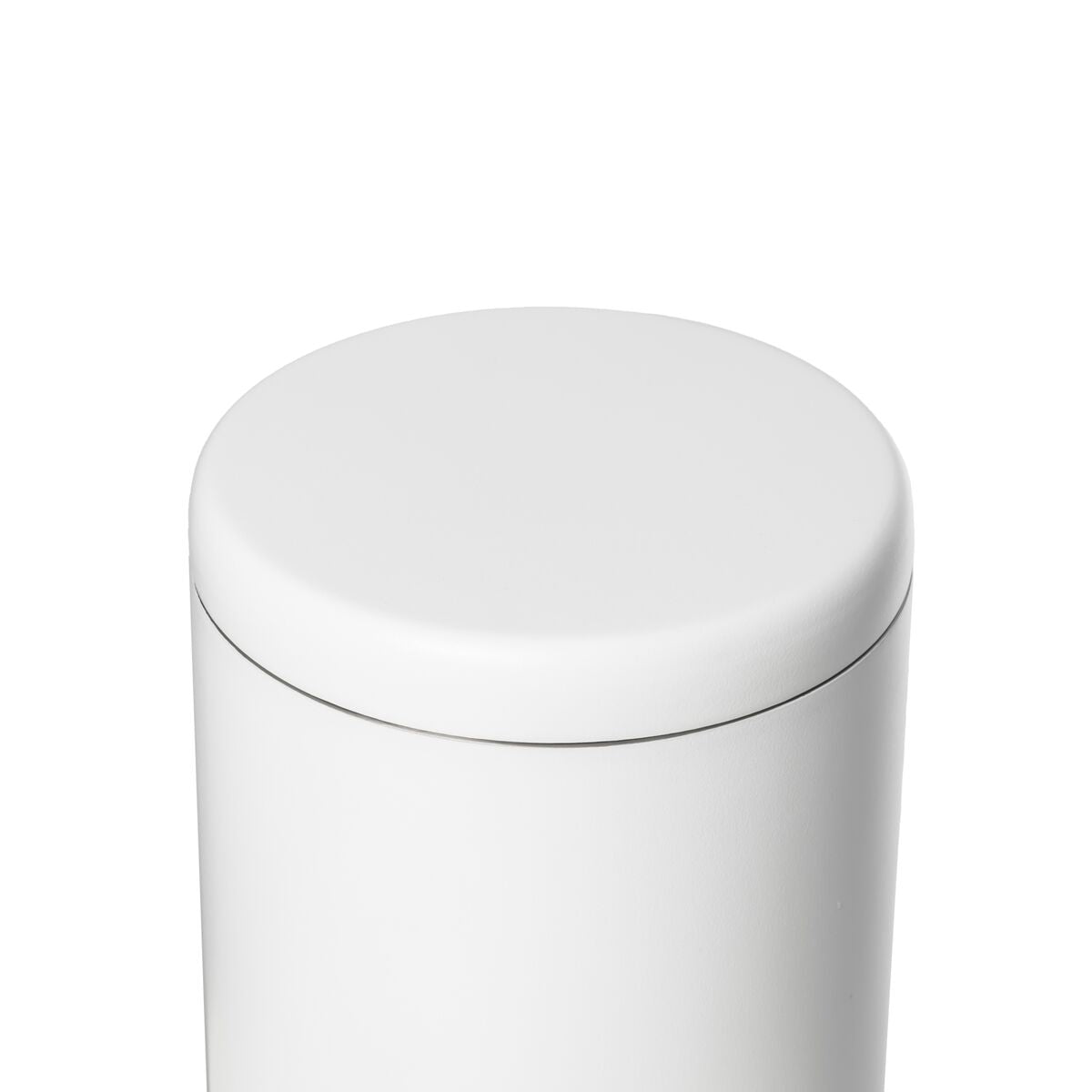 airlock-coffee-canister-l4 WebPDP-Airlock_Coffee_Canister__ACN2SVOS001_White_X2Studio_45_Deg_Lid_On.jpg