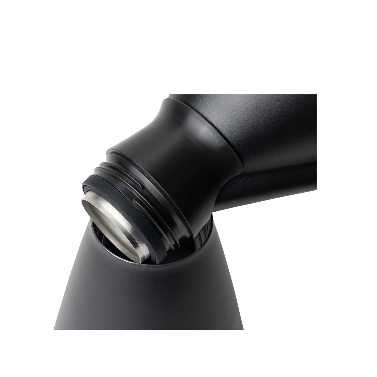 new-standard-carafe-p4 WebPDP-Carafe_Black_Studio_0722_45_Deg_Top_Staged__CAR1SVOS002.jpg