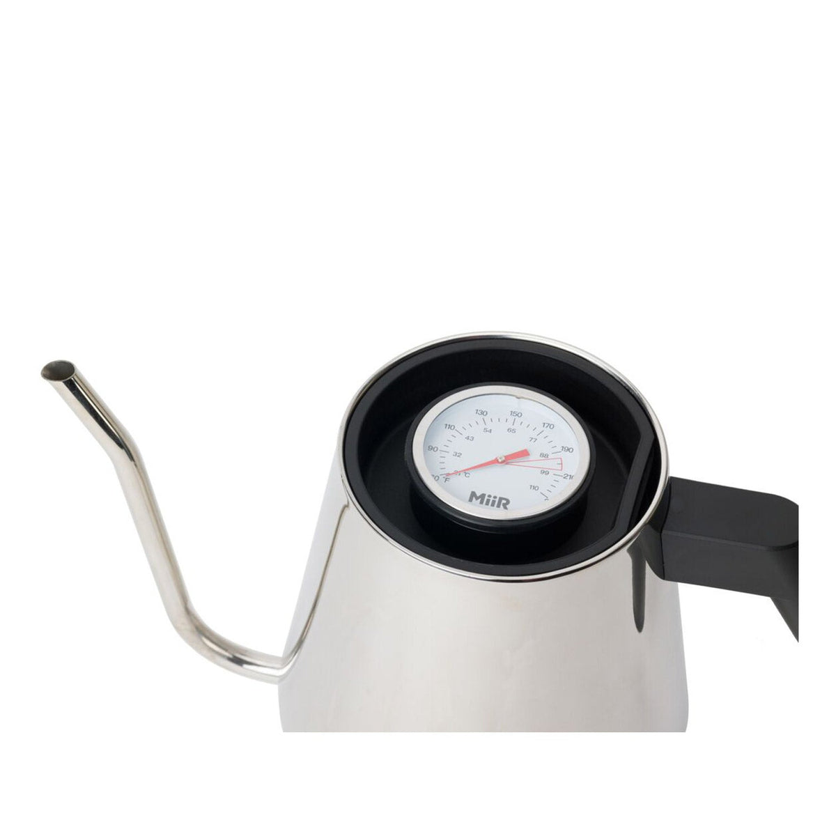 new-standard-pour-over-kettle-a6 WebPDP-Pour_Over_Kettle_Black_Studio_0222_45_Deg_Lid__POK1SNOS005.jpg